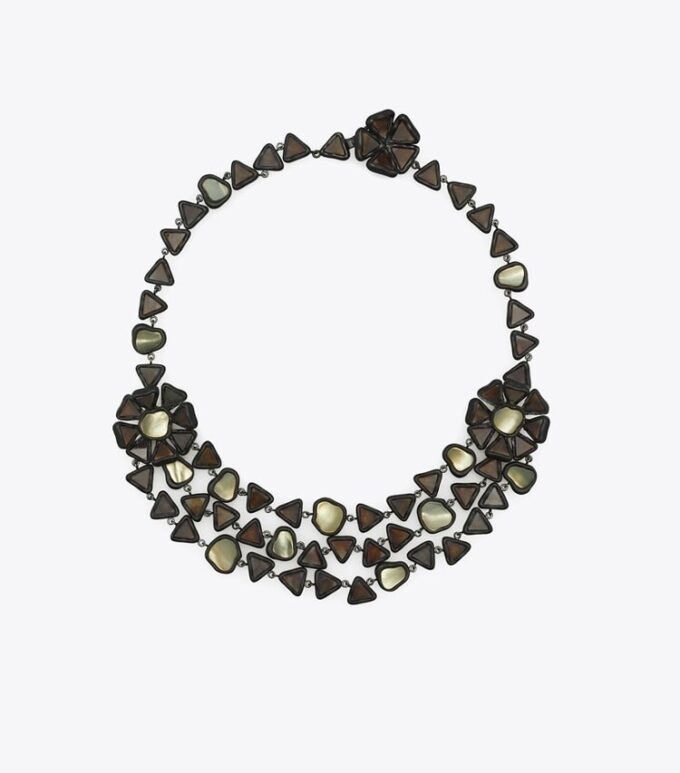 Curiosity Resin Triple Strand Necklace Curiosity Resin Triple Strand Necklace