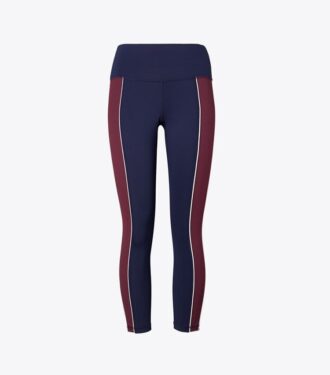 High-Rise Weightless Piped 7/8 Legging High-Rise Weightless Piped 7/8 Legging