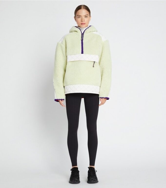 Oversized Fleece Hooded Pullover Oversized Fleece Hooded Pullover