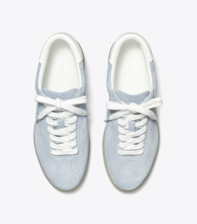 Phoenix Sneaker